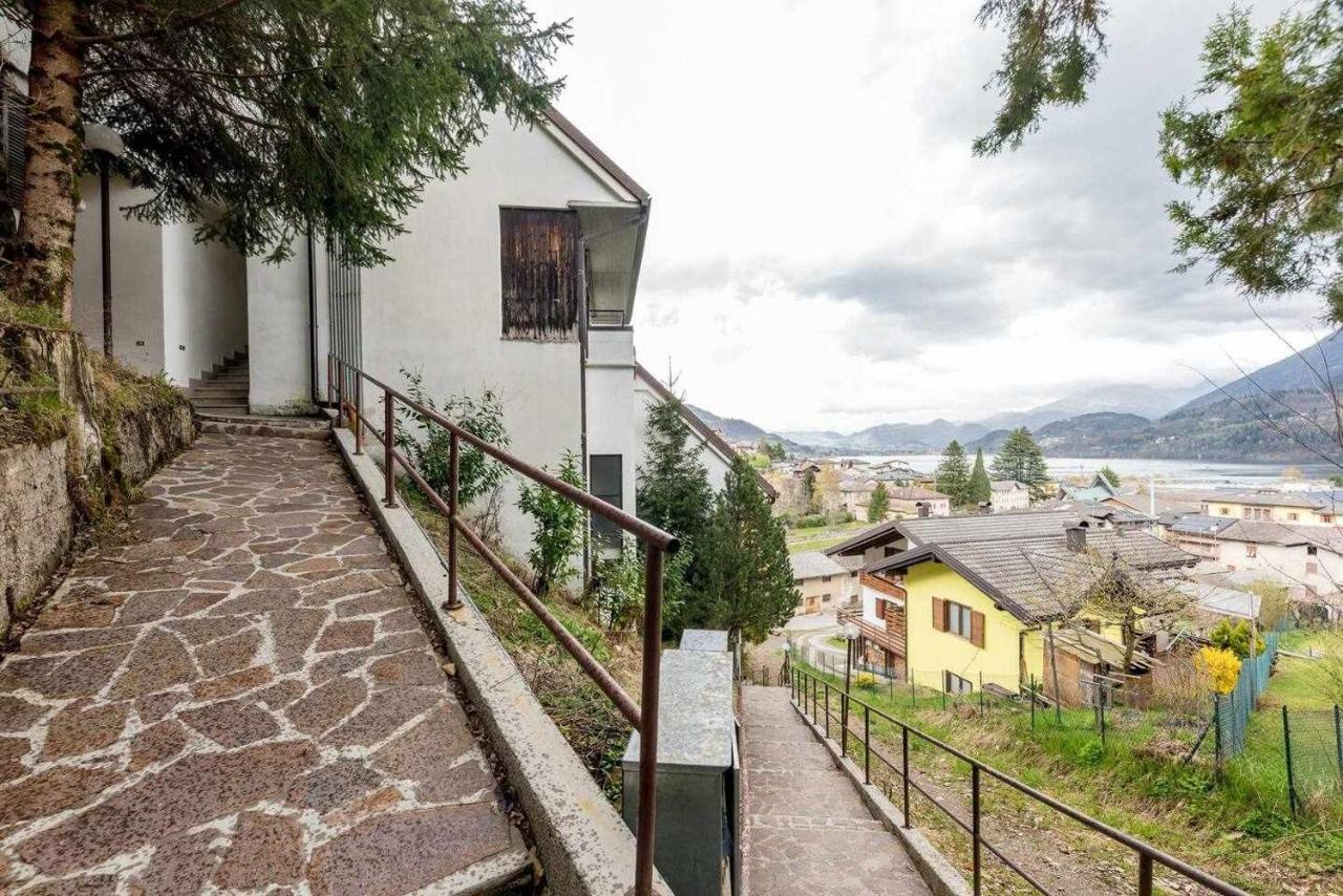 Ferienwohnung Casa Sul Fiume Calceranica Al Lago Ospitar Exterior foto