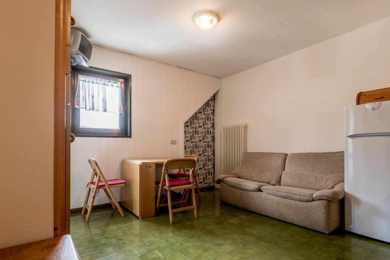 Ferienwohnung Casa Sul Fiume Calceranica Al Lago Ospitar Exterior foto