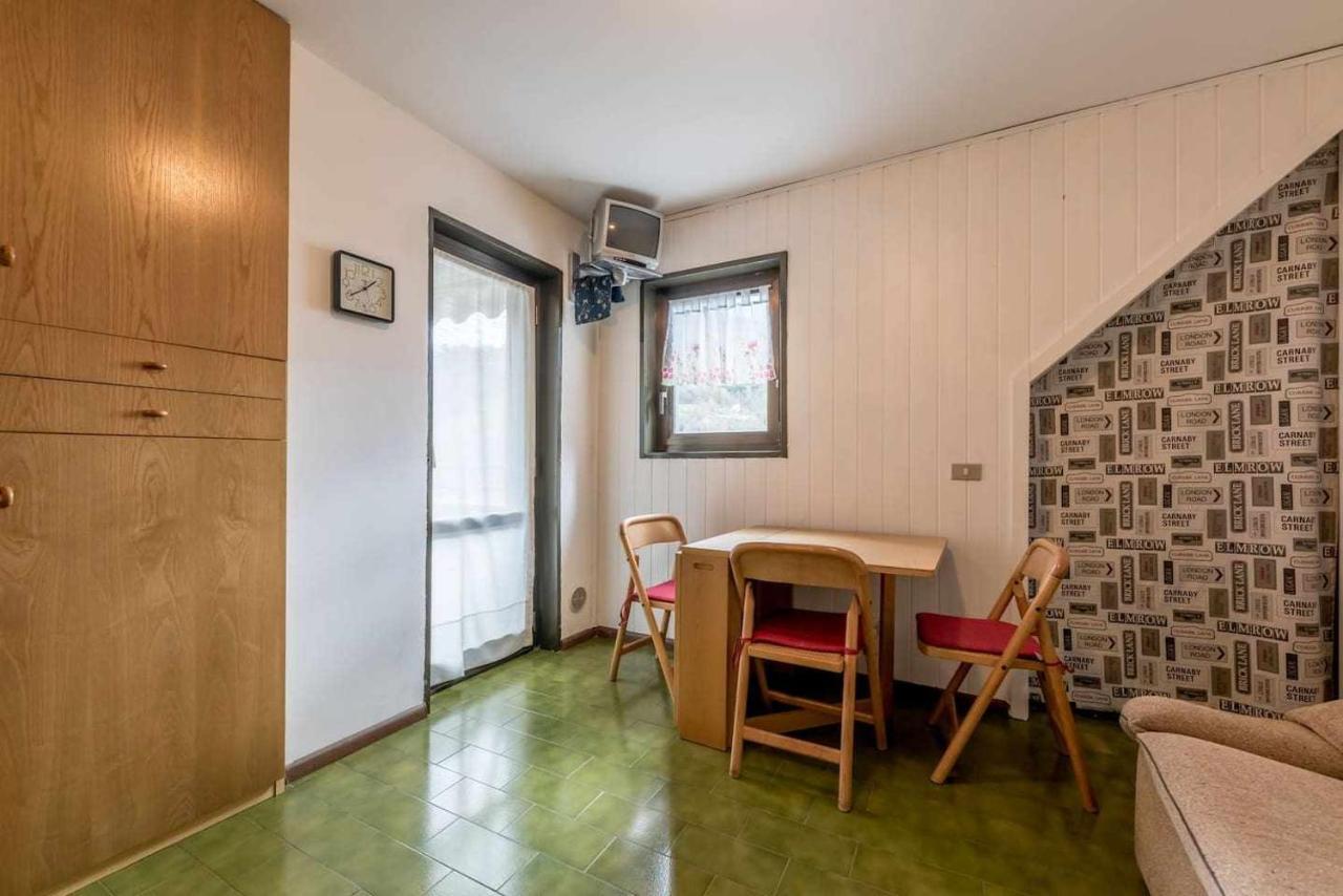 Ferienwohnung Casa Sul Fiume Calceranica Al Lago Ospitar Exterior foto