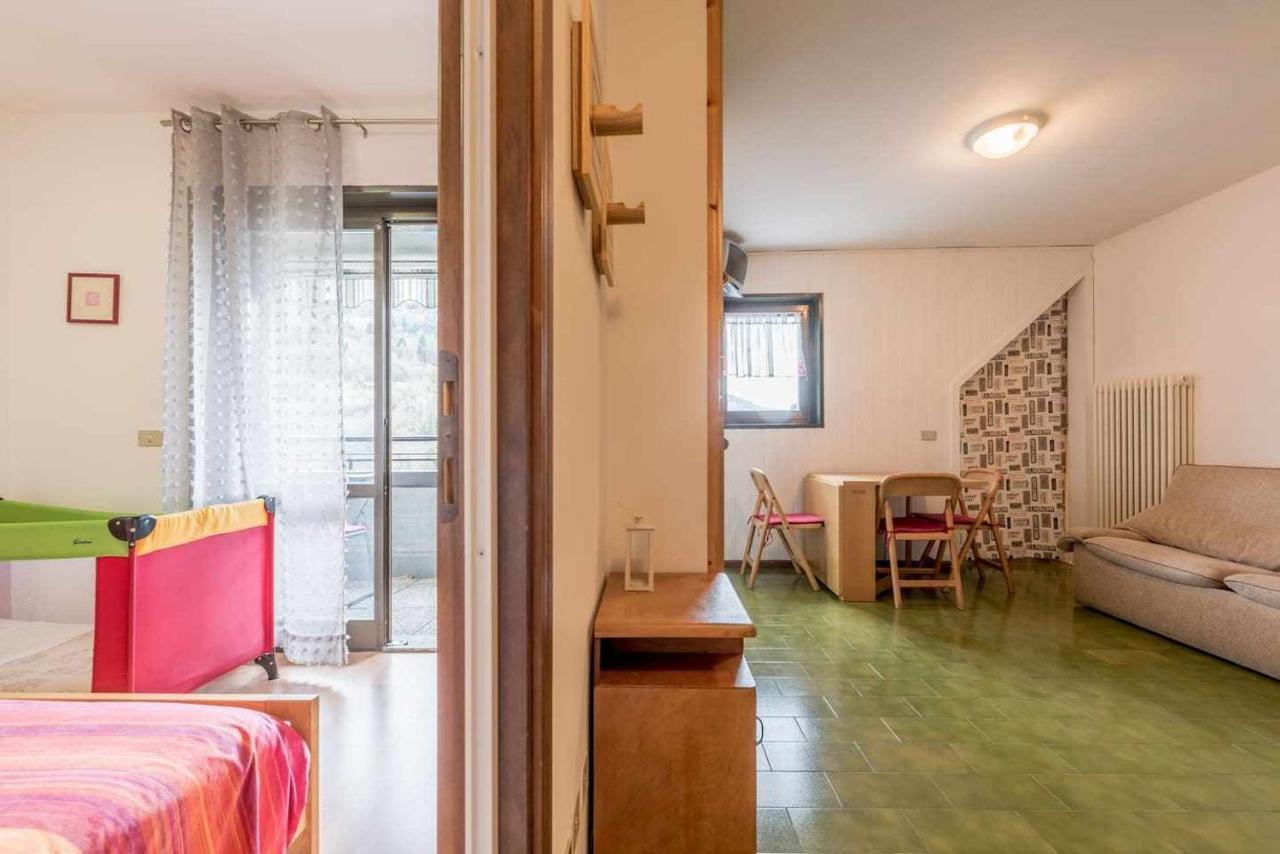 Ferienwohnung Casa Sul Fiume Calceranica Al Lago Ospitar Exterior foto